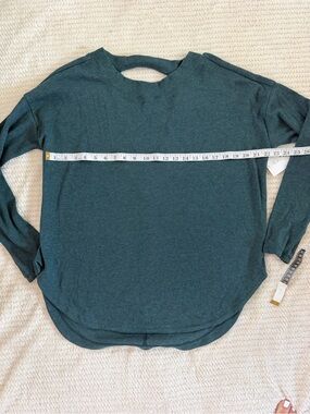Athleta Teal Long Sleeve Cutout Back Top